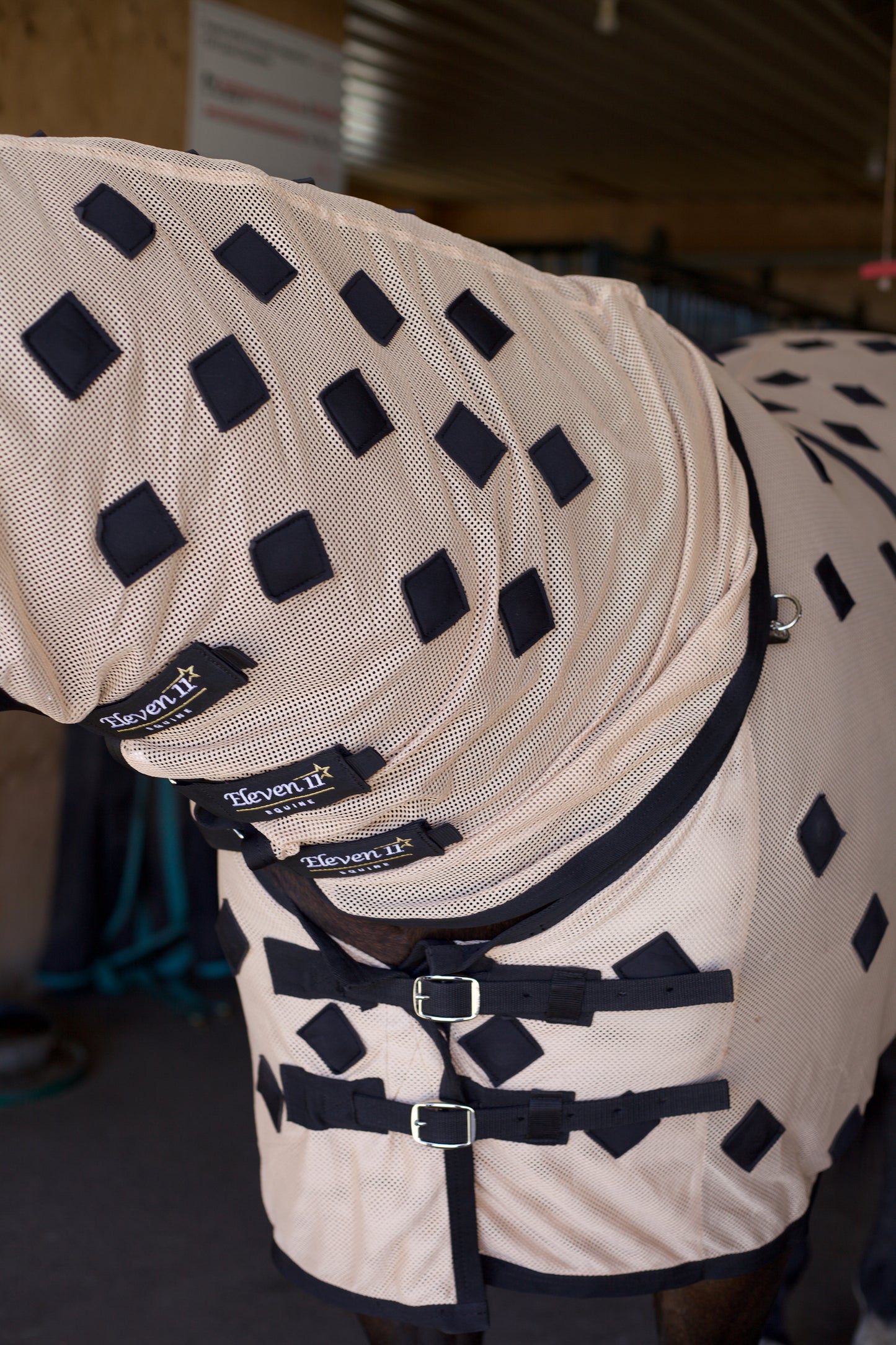 Cream Magnetic Neck Cover